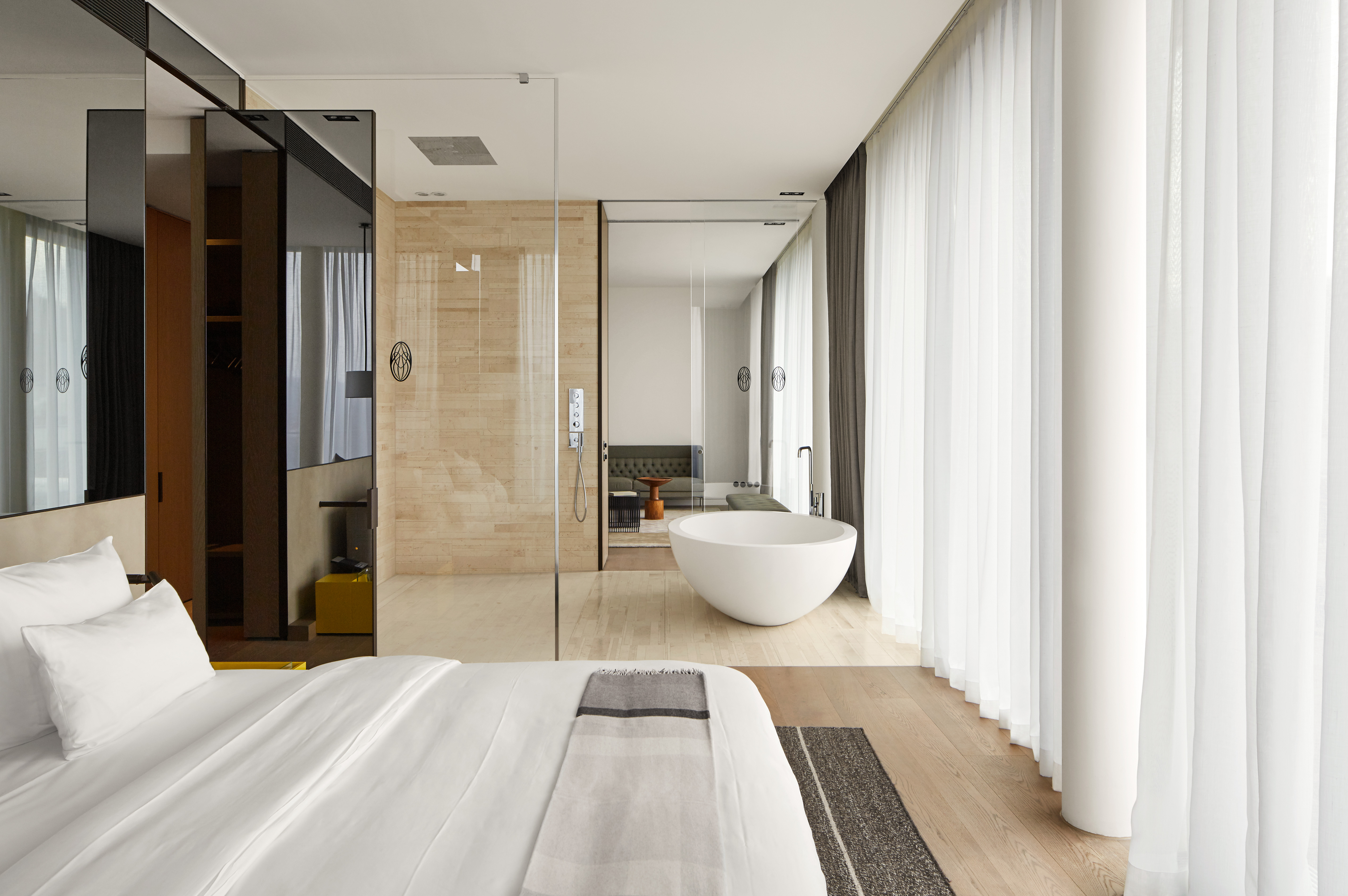 Roomers_Baden-Baden_Prestige-Suite_05.jpg