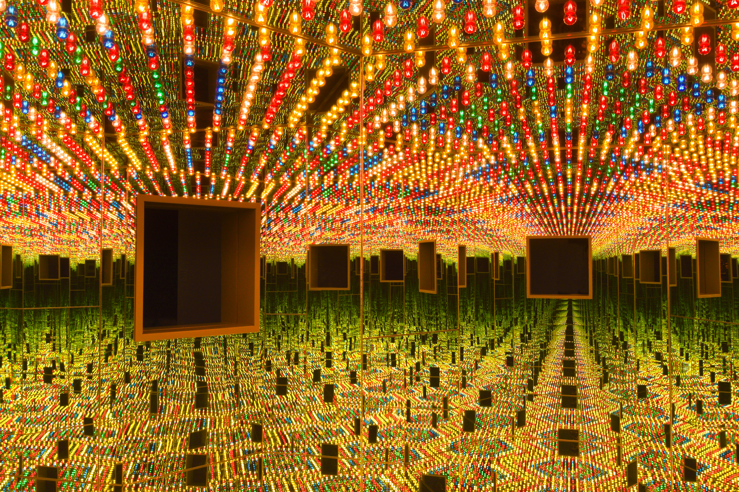 Kusama_Infinity_Mirrored_Room_Love_Forever.jpg