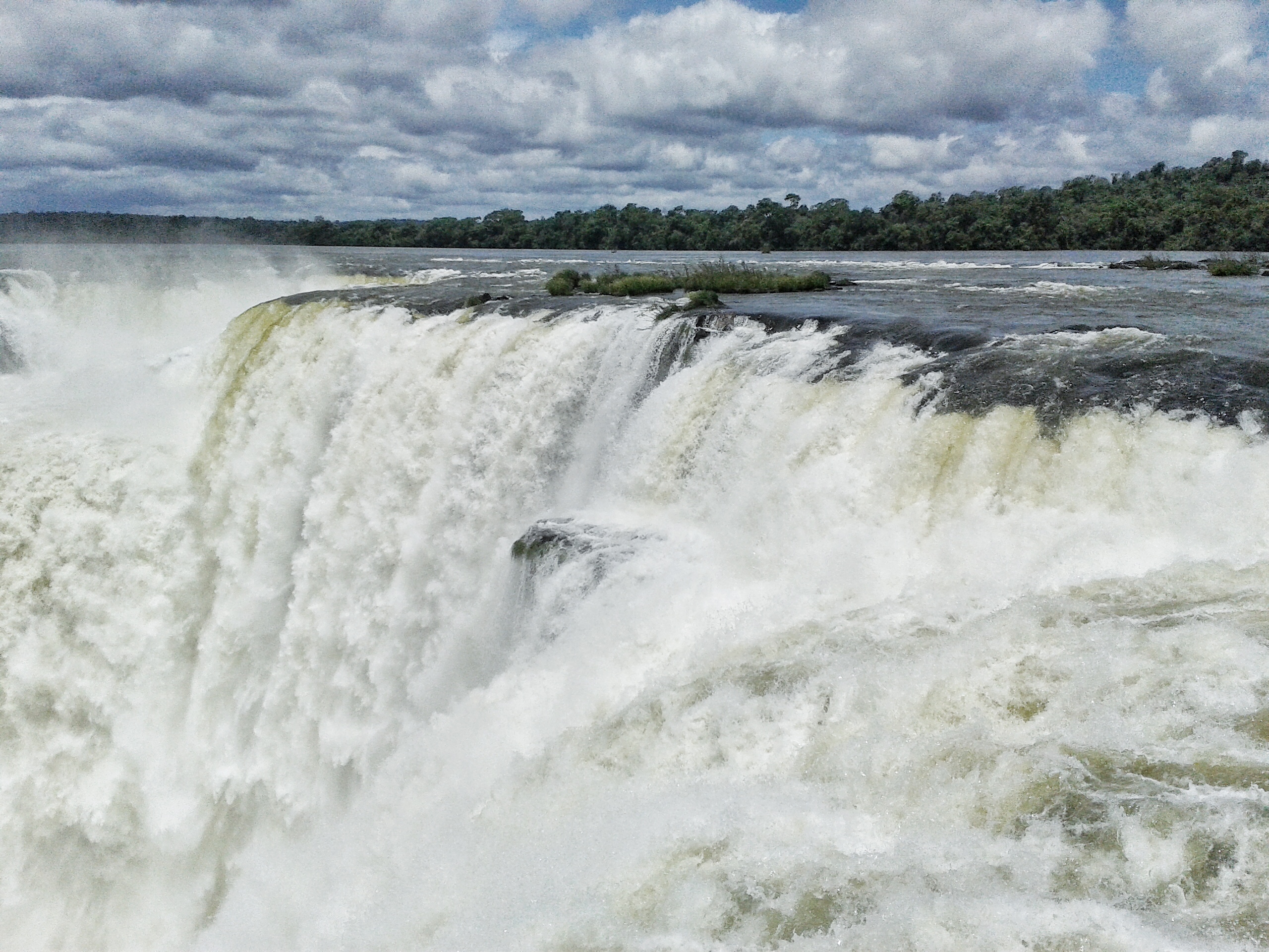Thebetterplaces_Iguazufalls.jpg