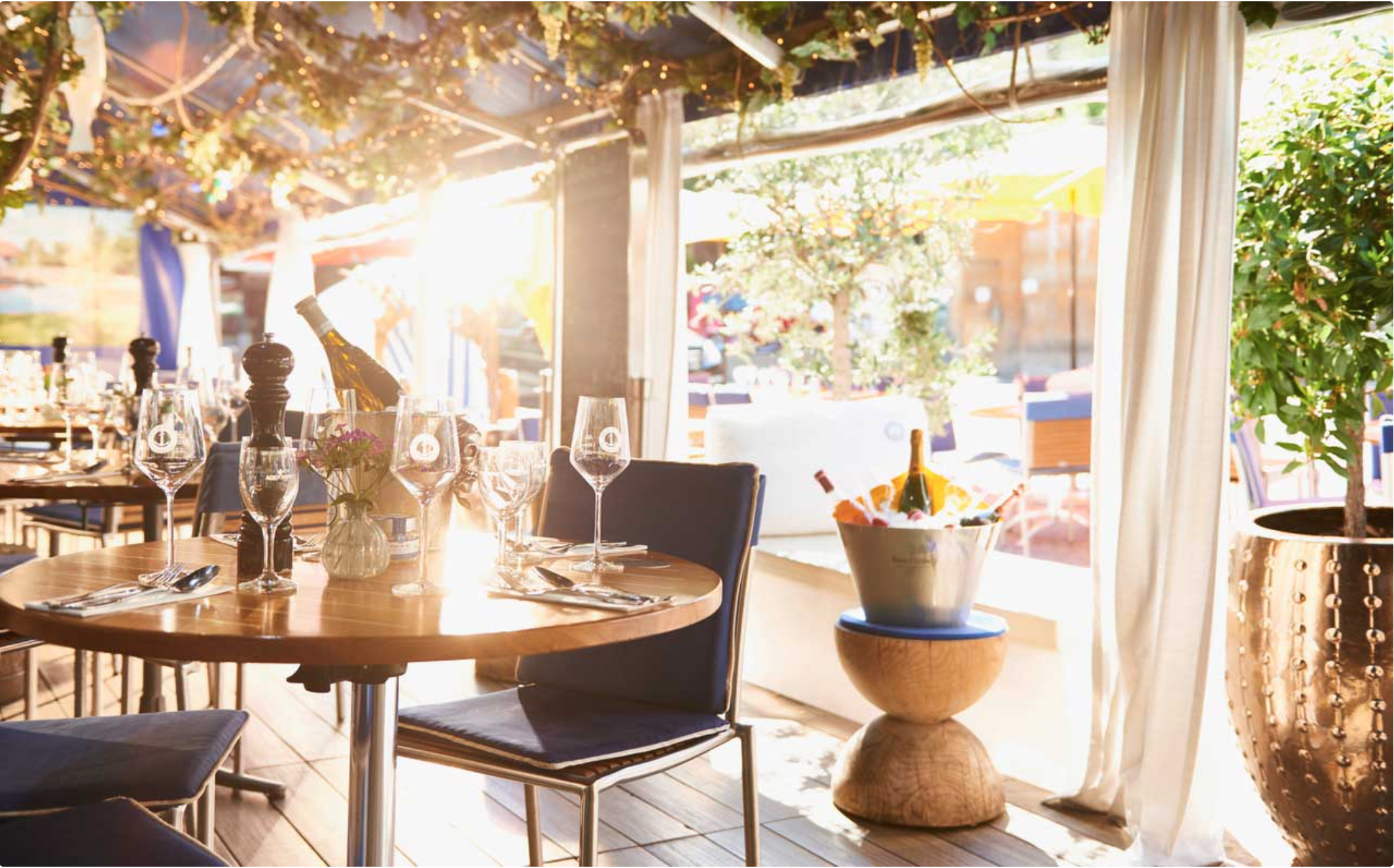 the-better-places-daydrinking-jessie-helena-schoeller-gloria-vonbronewski-munich-fisch-witte-viktulalienmarkt-bar-best-restaurantBildschirmfoto 2017-06-28 um 23.21.08.png