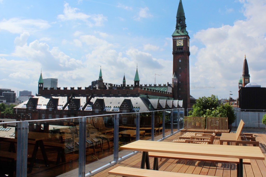 WHY YOU HAVE TO VISIT THE ROOFTOP AT BOUTIQUE HOTEL&nbsp;DANMARK