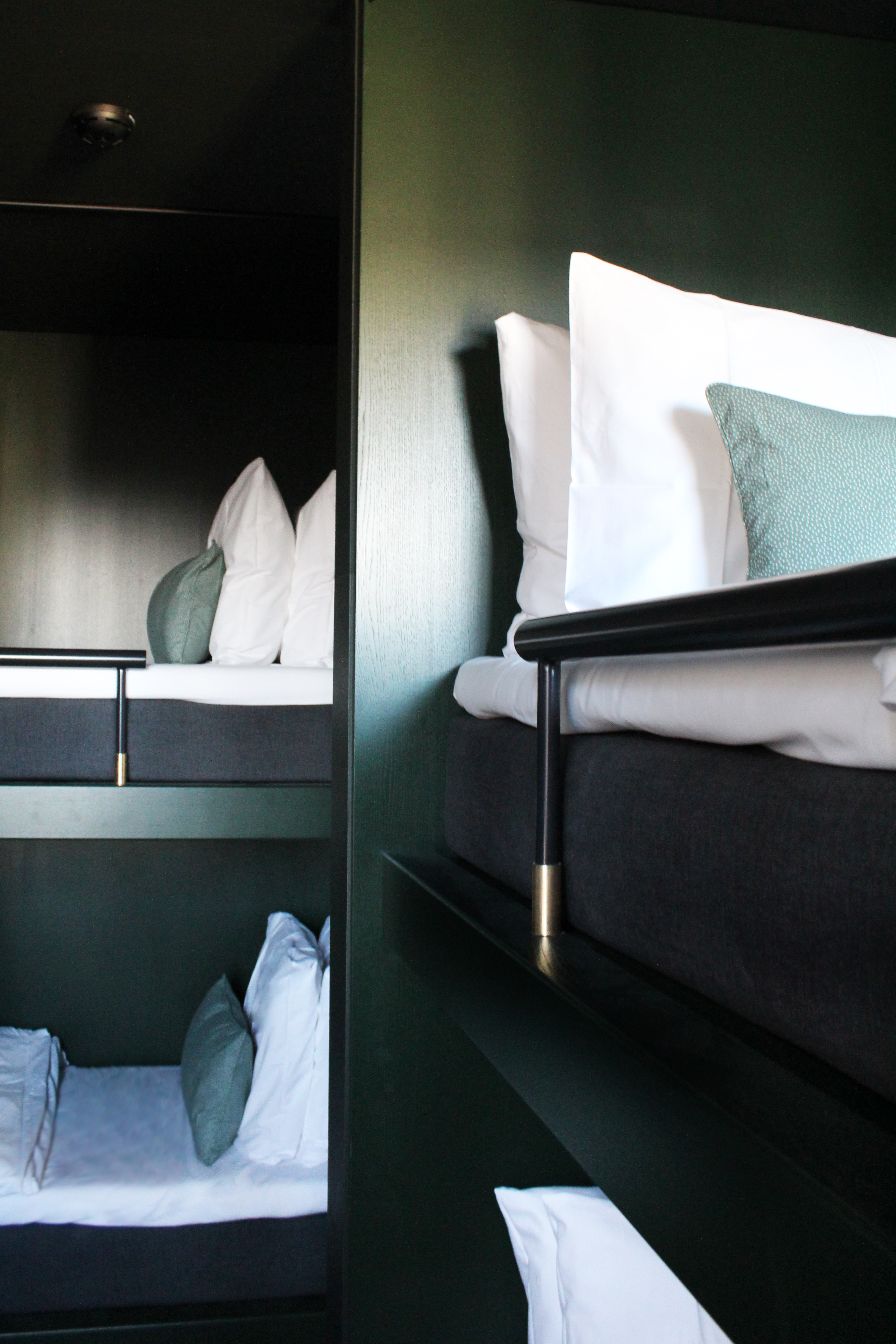 the-better-places-design-crush-jessie-helena-schoeller-gloria-vonbronewski-Hotel-Danmark-Bunk-Bed-Room-2