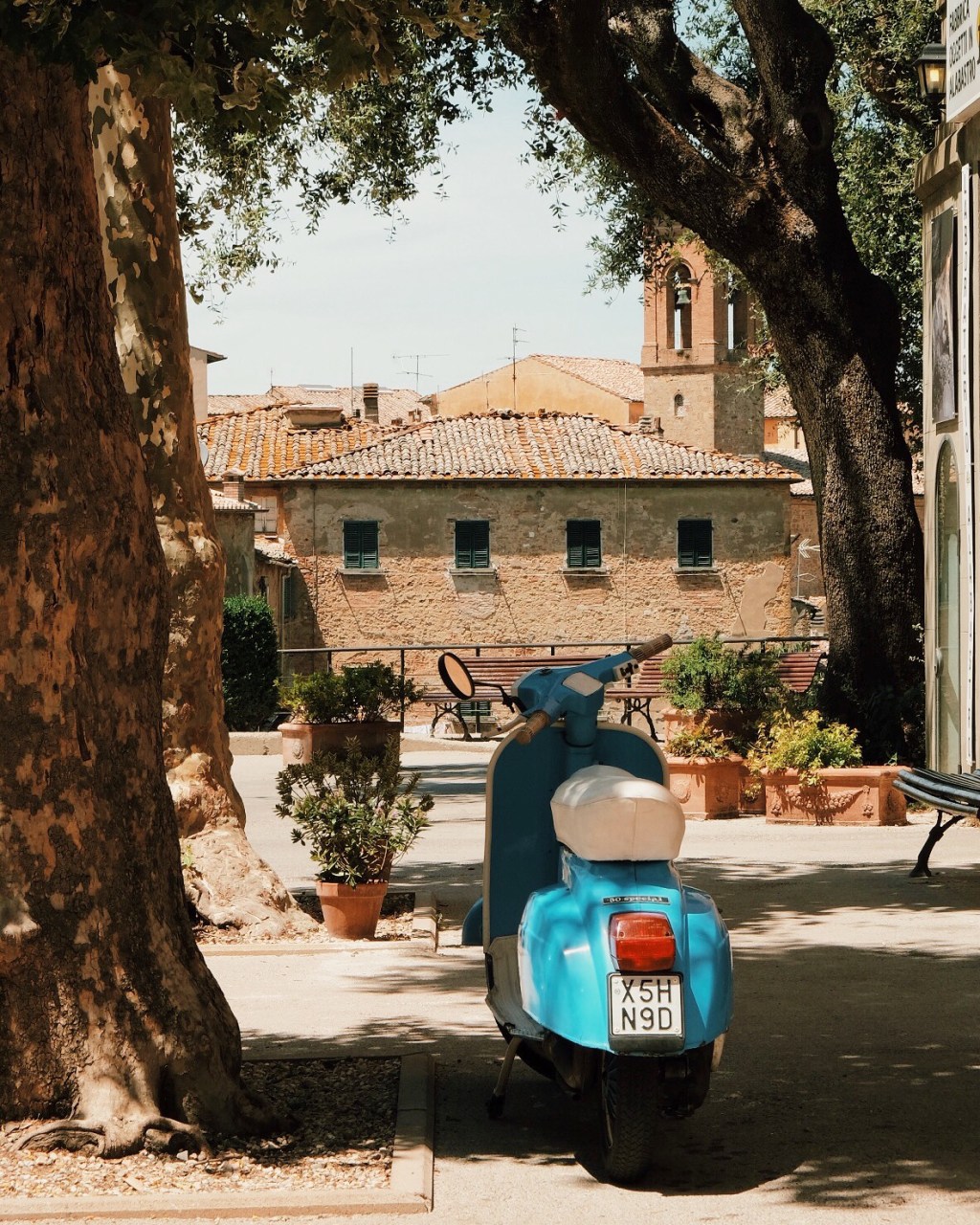 ROAD TRIP THROUGH&nbsp;TUSCANY