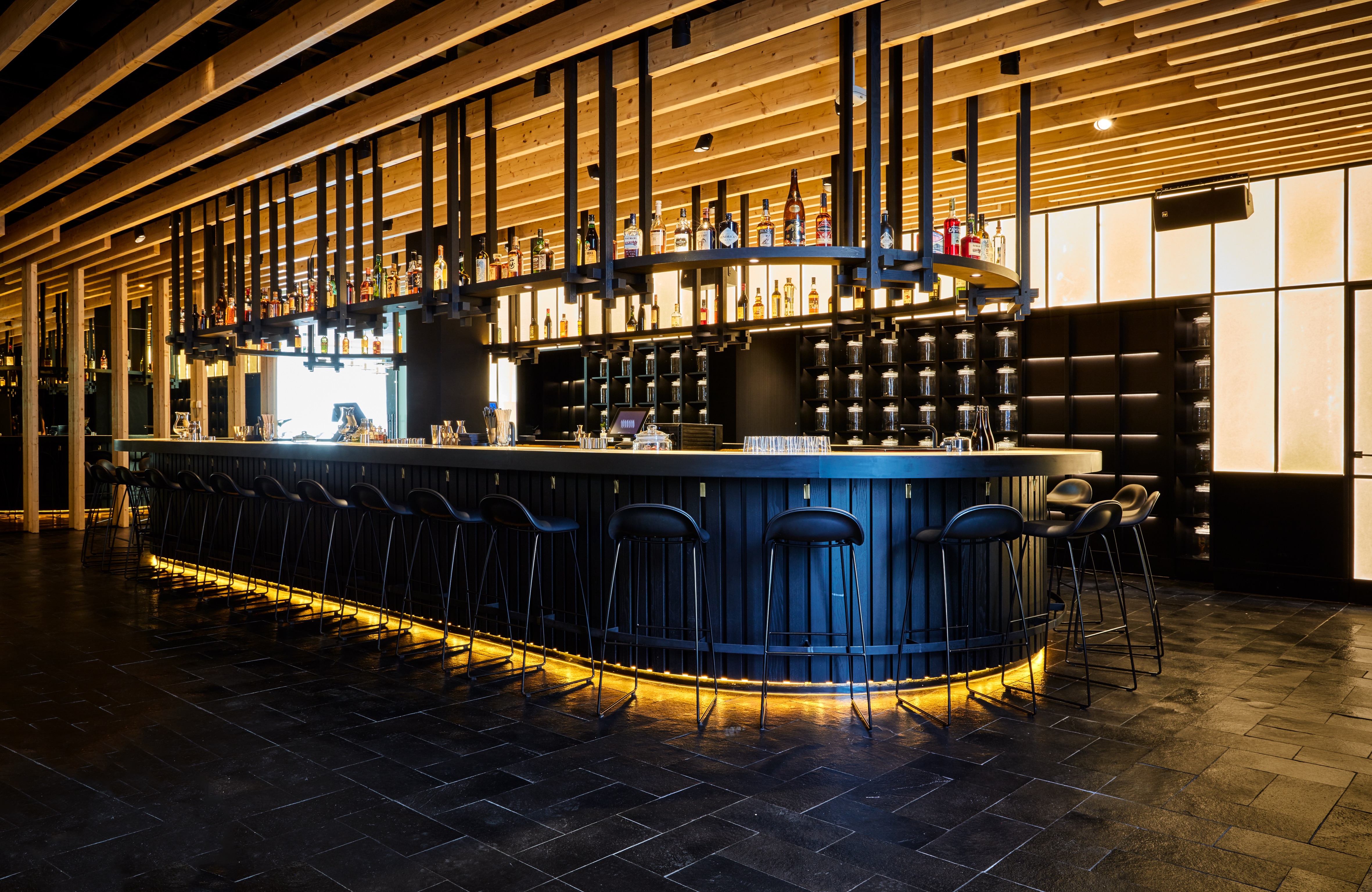 IZAKAYA_thebetterplaces_bar_roomers_restaurant