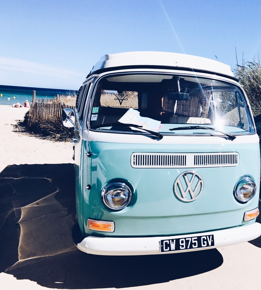 ROAD TRIP WITH A VINTAGE VW CAMPER THROUGH&nbsp;PROVENCE