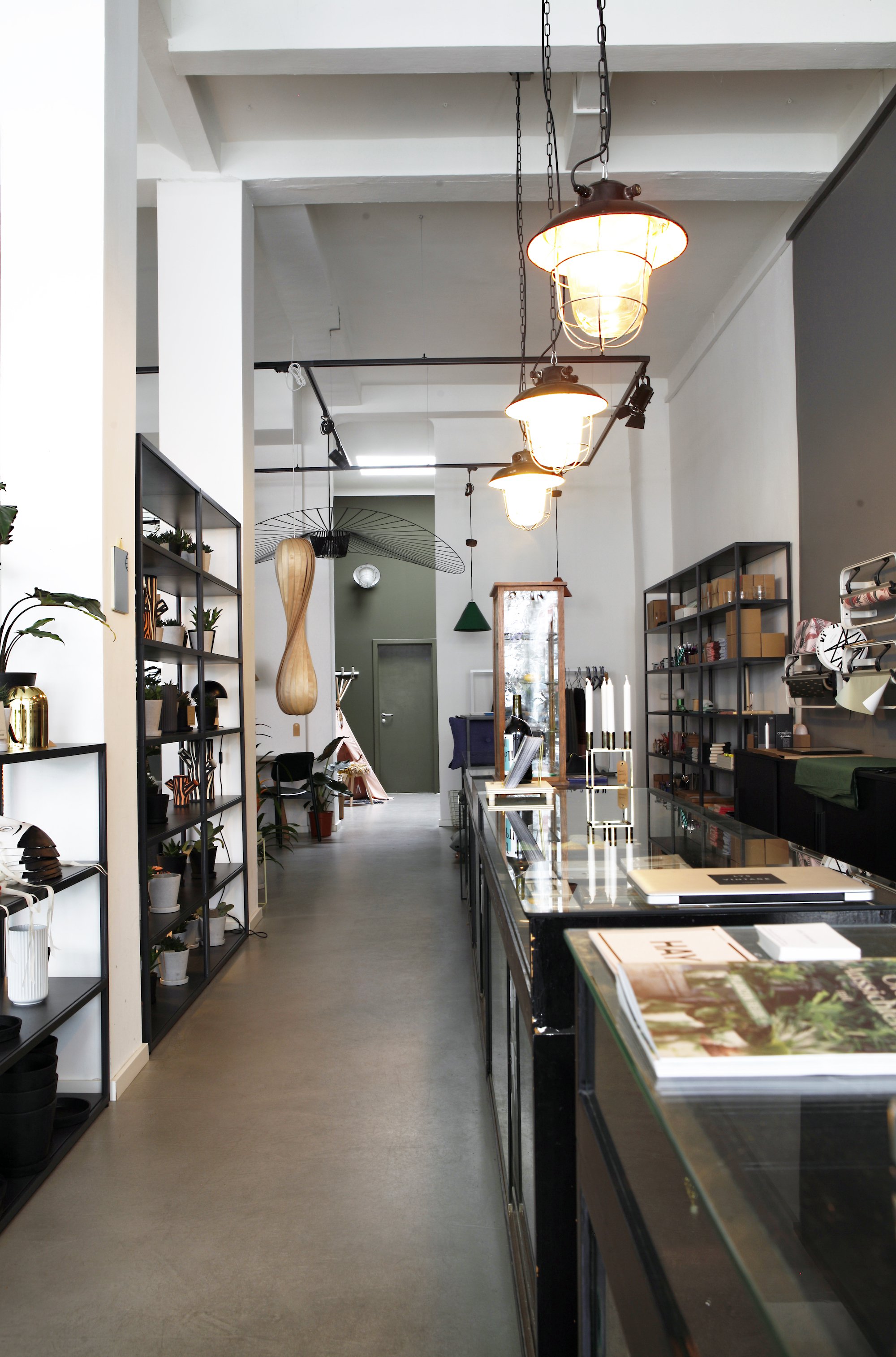 the-better-places-best-interior-shops-munich-berlin-hamburg-schoeller-jessie-vonbronewski-gloria-schoeller-helena-reiseblog-travel-bloglysvintage-juli2017-2.jpg__2000x3026_q85_subsampling-2.jpg