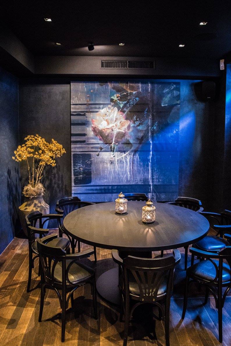 the-better-places-new-restaurant-bar-hamburg-burger-drinks-botanic-district-kuechenfreunde-schoeller-jessie-vonbronewski-gloria-schoeller-helena-reiseblog-travel-blog