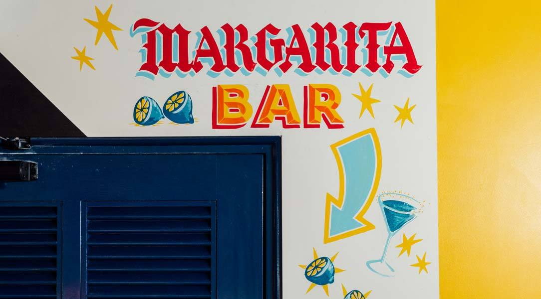 the-better-places-breddos-tacos-london-soho-restaurant-clerkenwell-foodguide-cityguide-schoeller-jessie-vonbronewski-gloria-schoeller-helena-reiseblog-travel-blogSoho_breddos_hero_image_