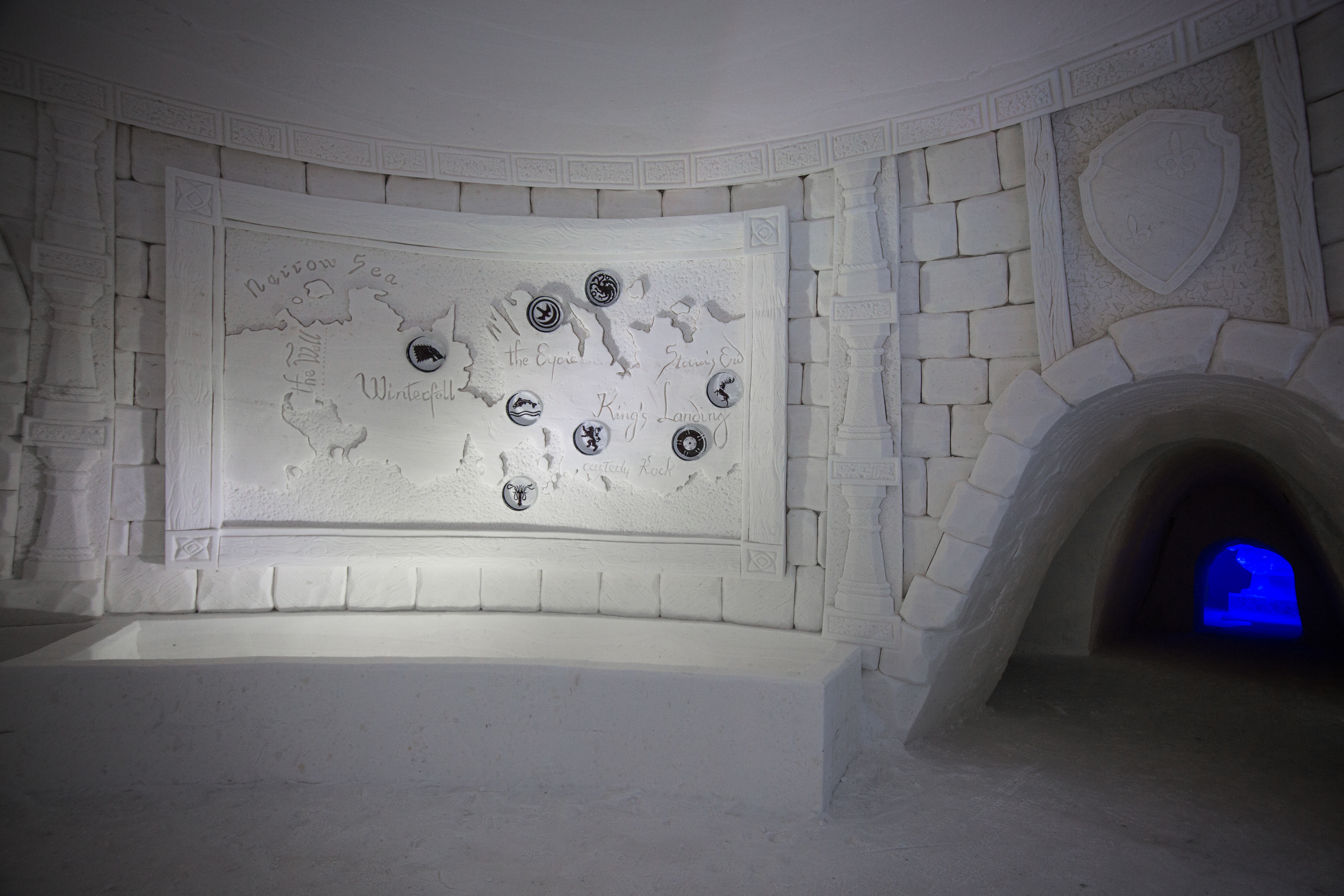 the-better-places-snow-village-hbo-game-of-thrones-lapland-schoeller-jessie-vonbronewski-gloria-schoeller-helena-reiseblog-travel-blogmap1