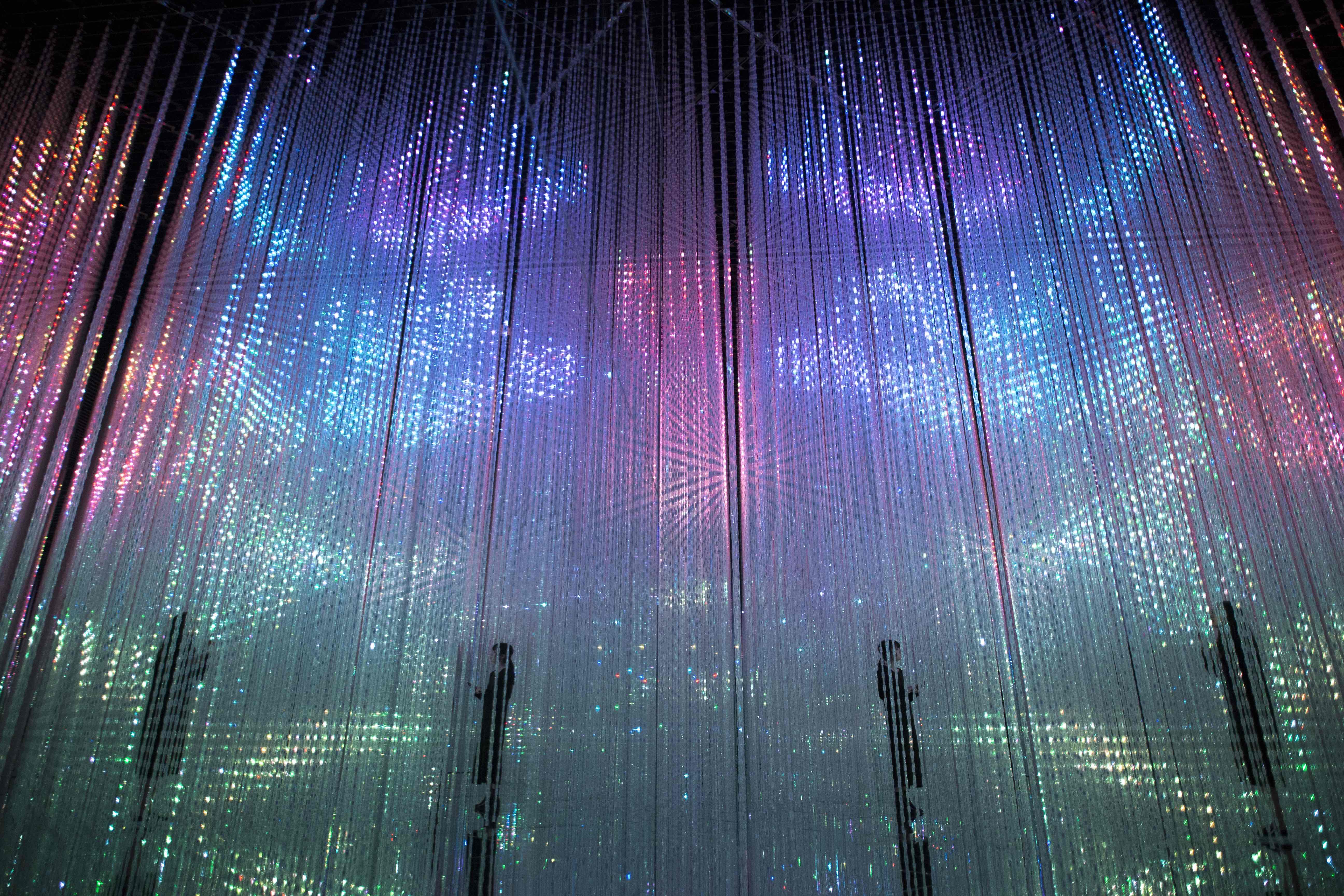 thebetterplaces_digitalmuseumtokyo_Wander through the Crystal World