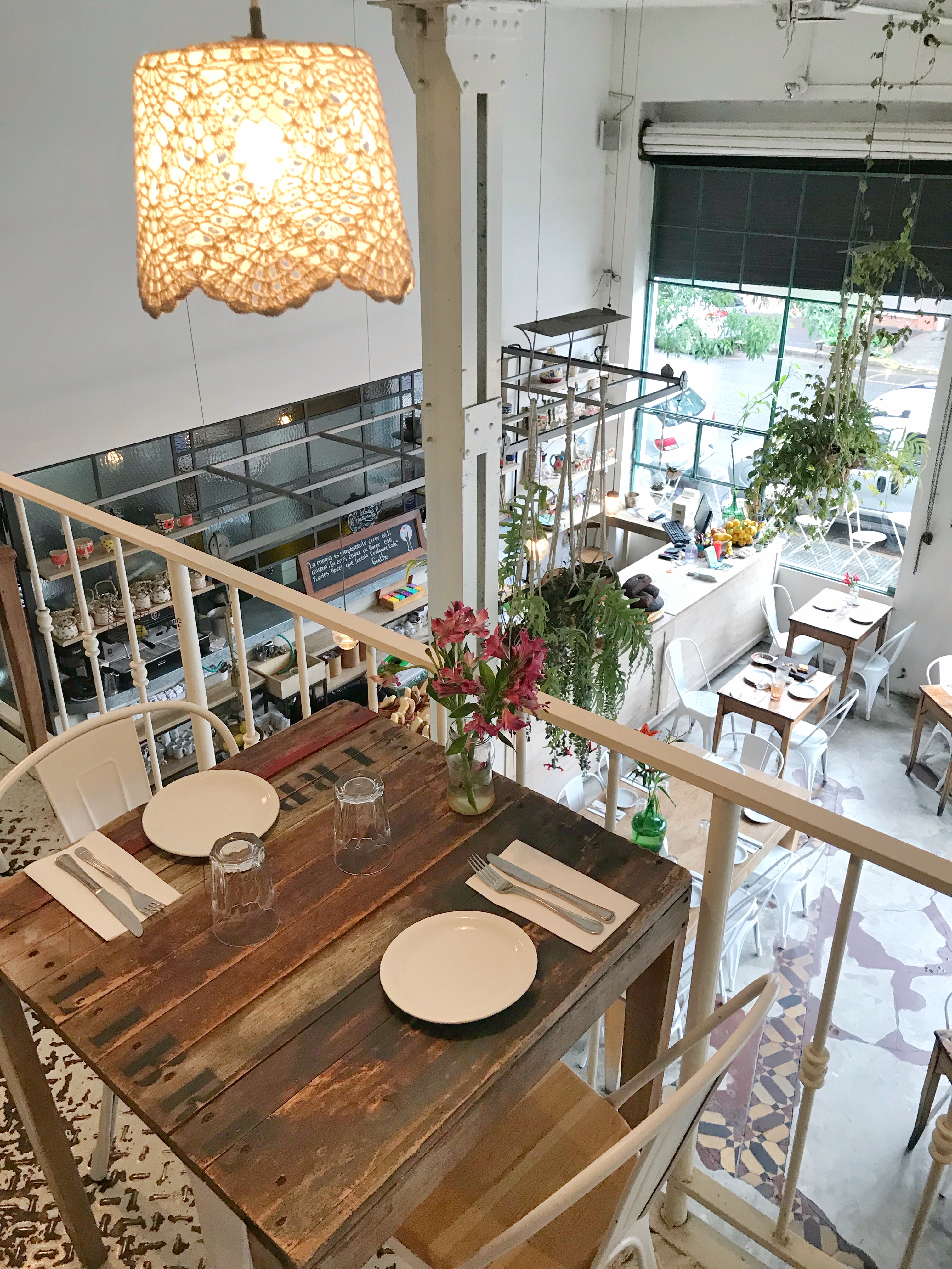 Thebetterplaces_restaurant_vegan_buenosaires_interior.jpg