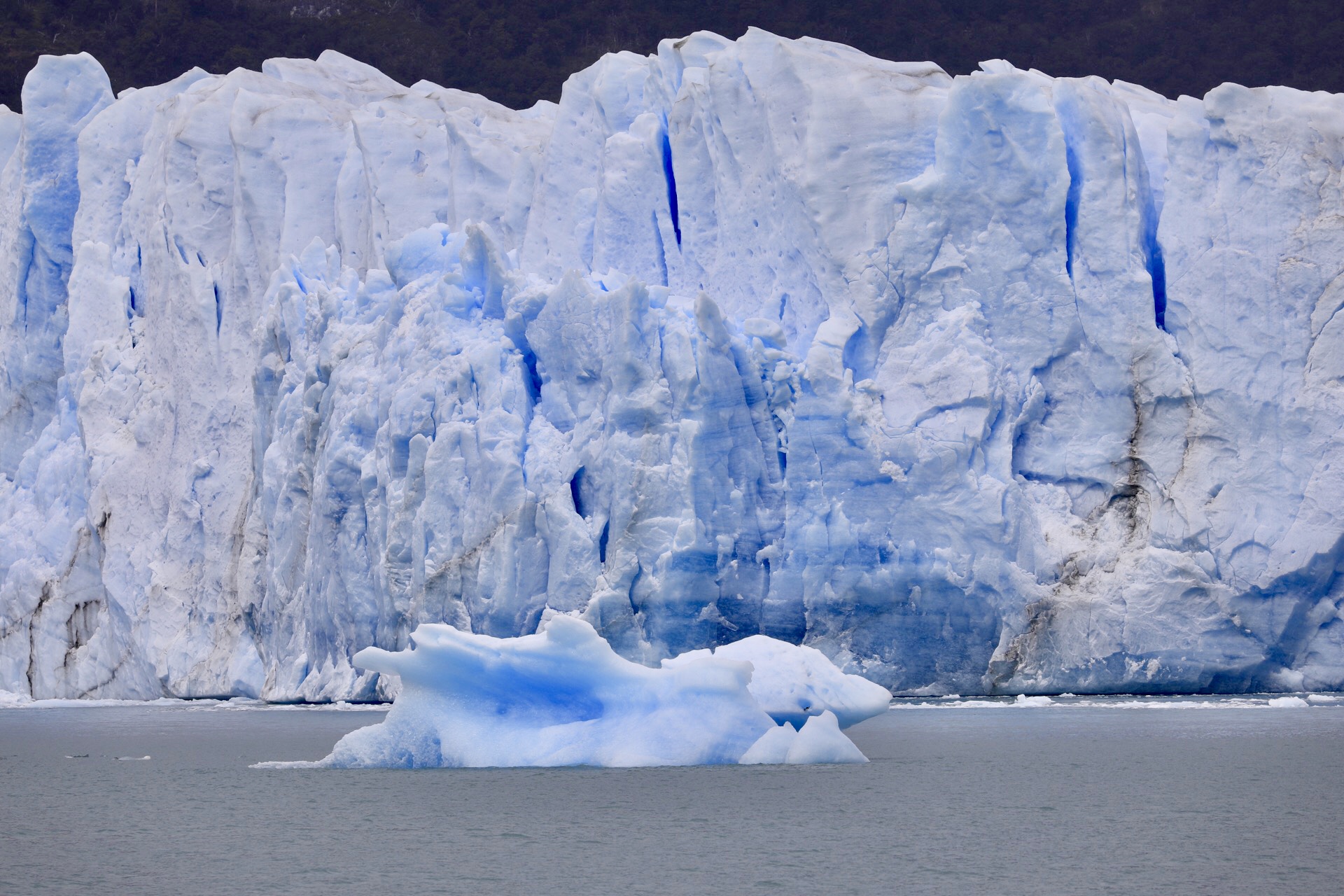 Thebetterplaces_glacier_moreno_patagonia.jpg