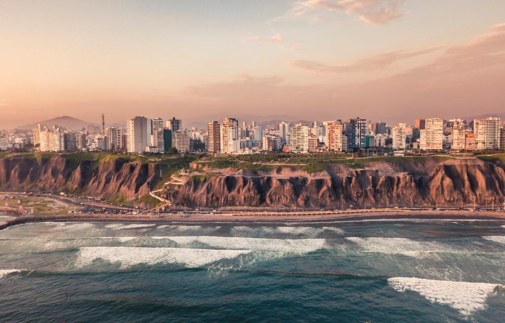 24 HOURS IN&nbsp;LIMA